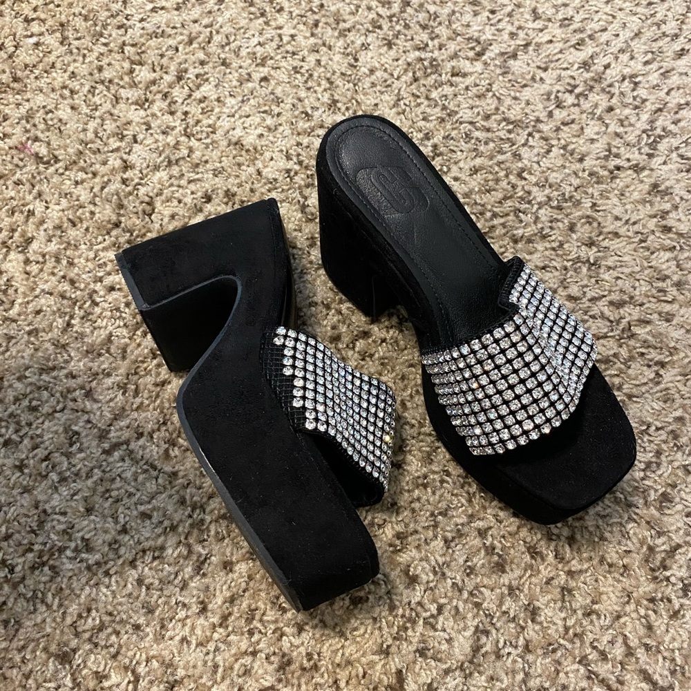 Open toe jeweled wedges